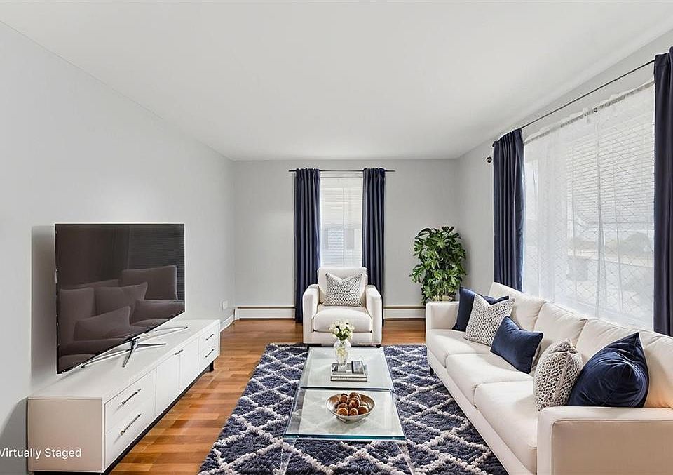 1st image of 21 Webb St