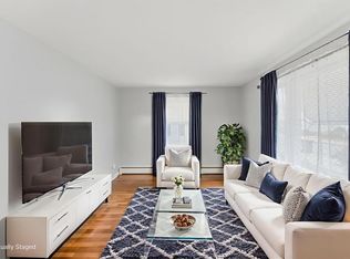 21 Webb St, Providence, RI 02908