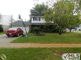 34050 Shearing Dr, Sterling Heights, MI 48312