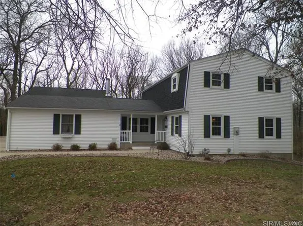 10 Timber Ln, Carlinville, IL 62626