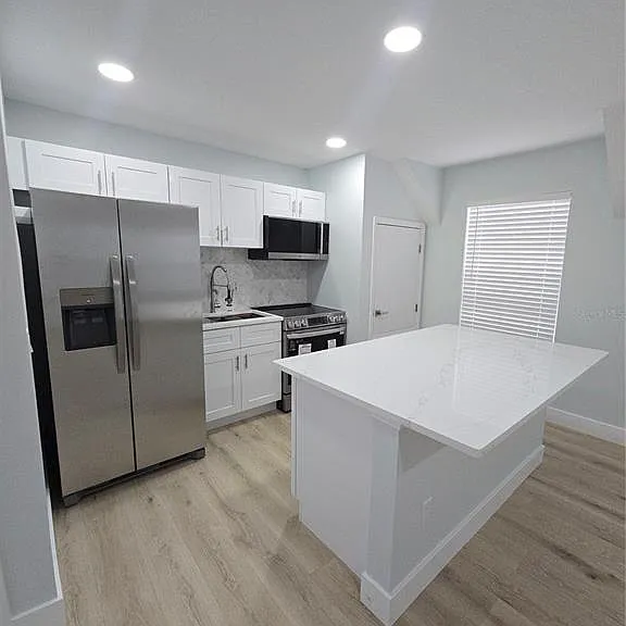104 Eastpark Cres #B — Photo 8
