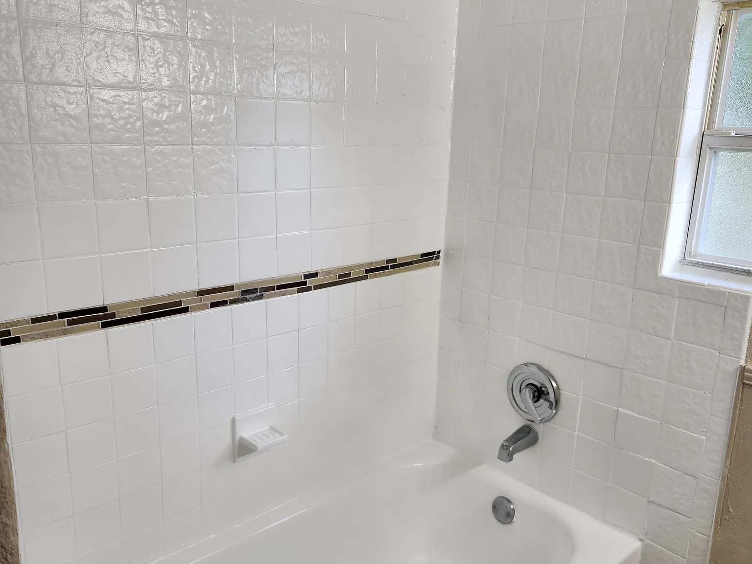 3 bed, 863 sqft, $1,750 — Photo 4