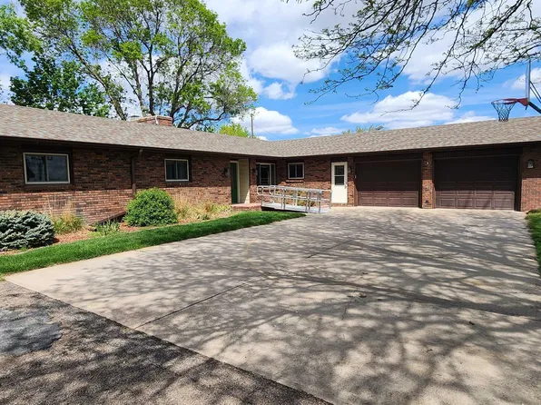 9029 W FRONT ROAD, North Platte, NE 69101