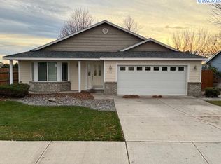 9316 Welsh Dr, Pasco, WA 99301
