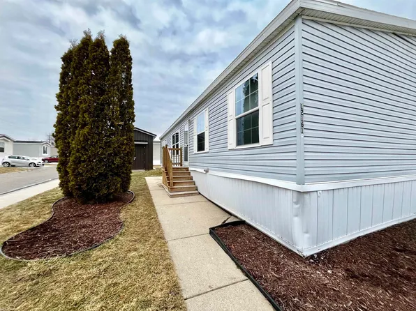 12161 Creekview Ave, Romeo, MI 48065