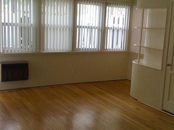 4th image of 13755 Ventura Blvd APT 2