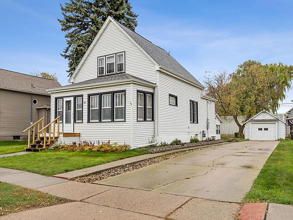 2nd image of 407 1st Ave SE
