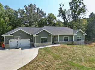 955 Burns Rd, Vine Grove, KY 40175
