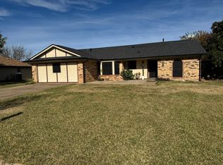 4 Finley Cir, Krum, TX 76249