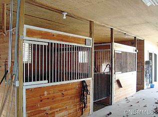 15 Dark Horse Ln, Tryon, NC 28782