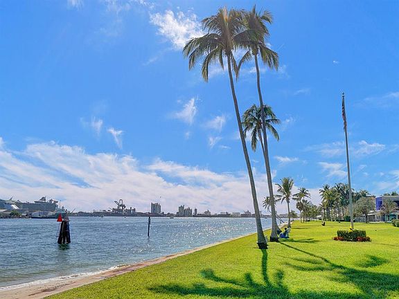 5th image of 2100 S Ocean Dr