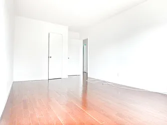 Rented by MAC Realty NY