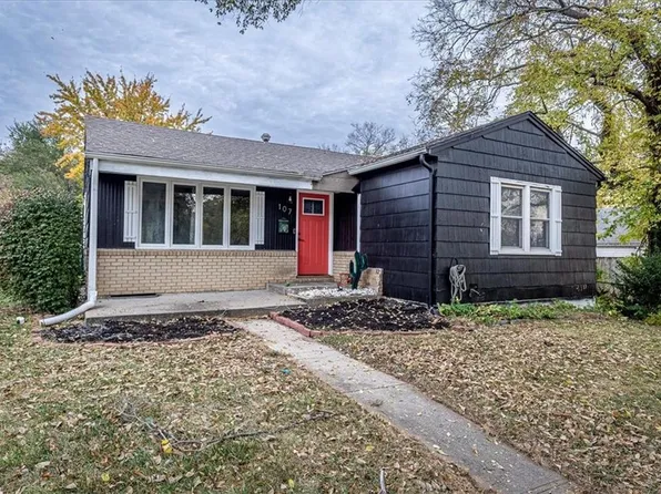 107 E Morse Ave, Bonner Springs, KS 66012