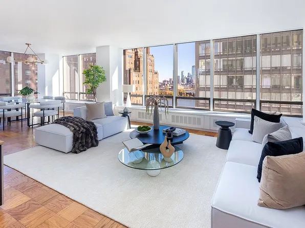 860 United Nations Plz APT 13B, New York, NY 10017