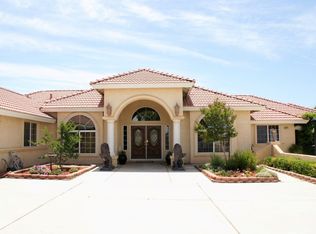 9977 Muscatel St, Oak Hills, CA 92344