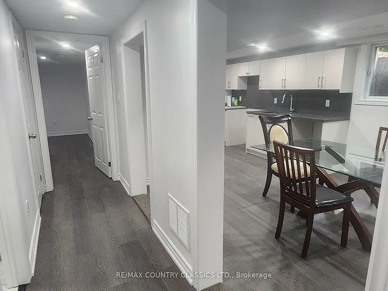 7 Beechwood Dr #LOWER — Photo 13