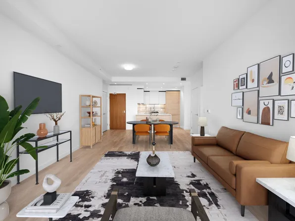 680 Quayside Dr #4001, New Westminster, BC V3M 6Z6