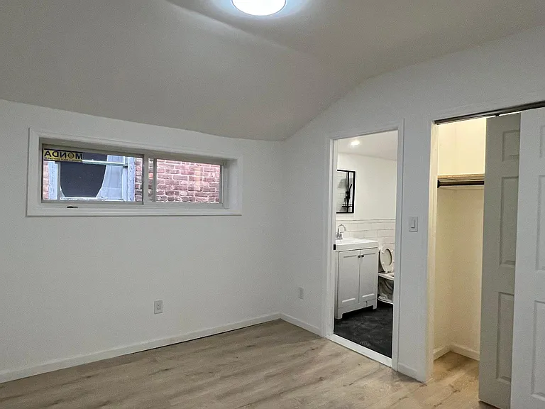 355 4th St #2 — Photo 9