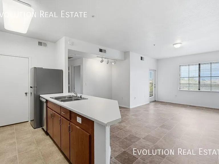 5302 E Van Buren St #3019 — Photo 10