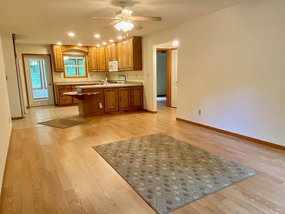 5th image of 4588 N Shore Dr #N