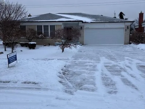 32138 Bradner Dr, Warren, MI 48088