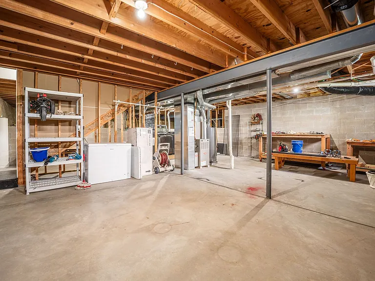 7179 Fernridge Dr — Photo 27