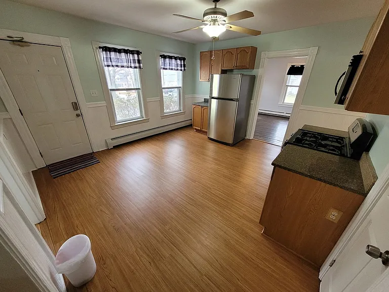 653 Clay St #1 — Photo 2