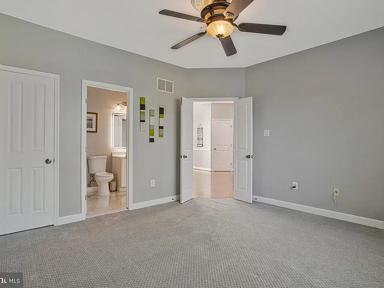 12902 Crickmore Trce — Photo 14
