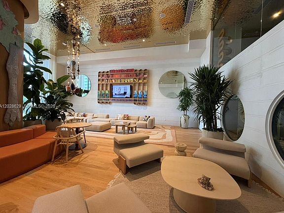 4th image of 90 NE 32nd St #Penthouse