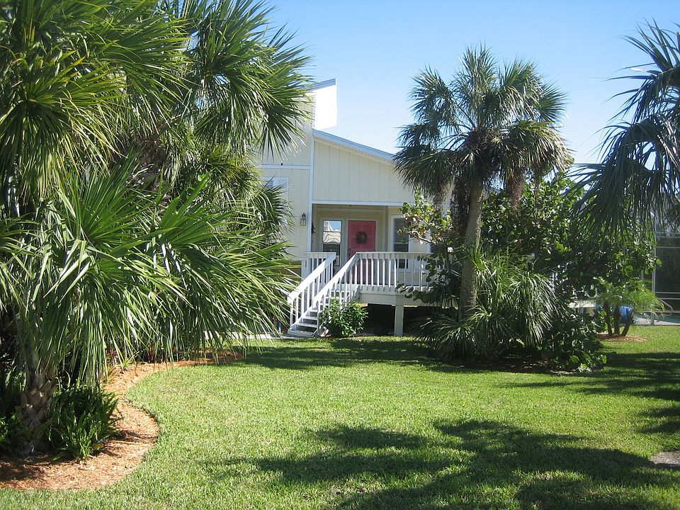1st image of 644 Pyrula Ave