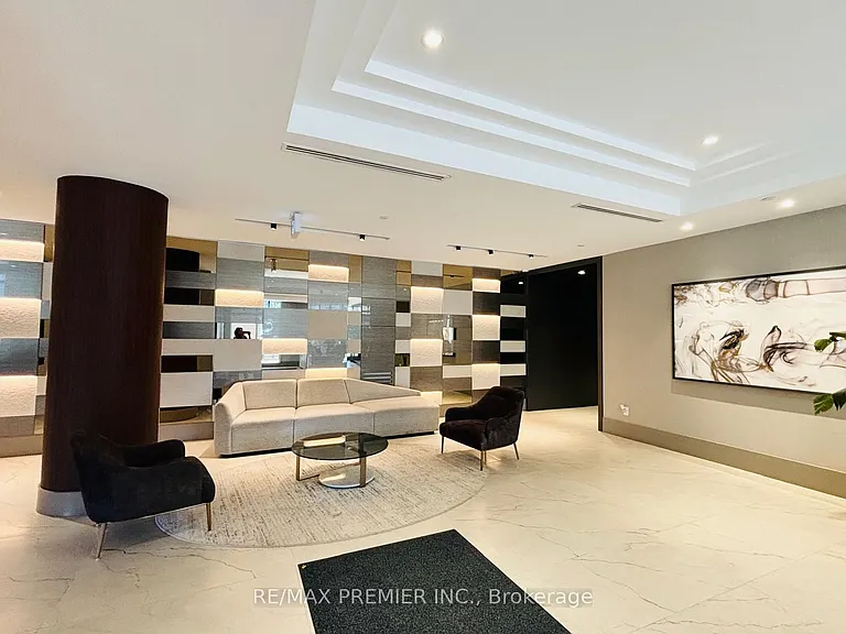 55 Duke St W #332 — Photo 1