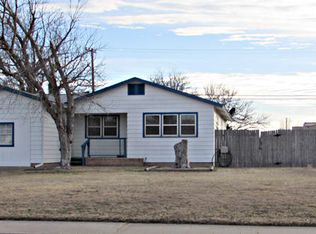 901 E 8th St, Dumas, TX 79029