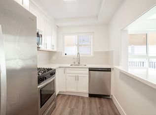 1043 N Genesee Ave APT 4, Los Angeles, CA 90046