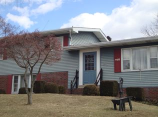 3204 Santee Rd, Bethlehem, PA 18020