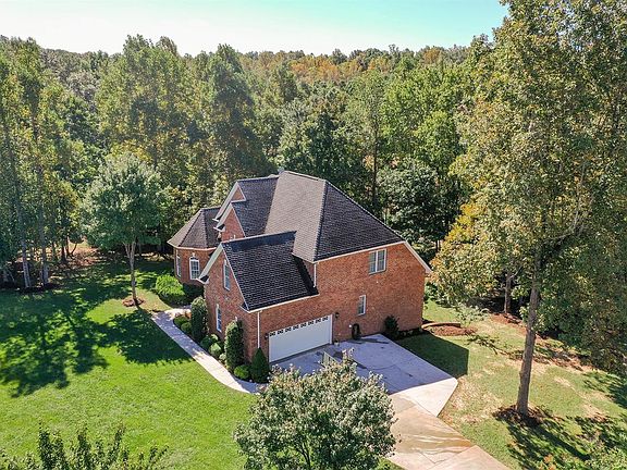 4th image of 1018 Brockland Ct