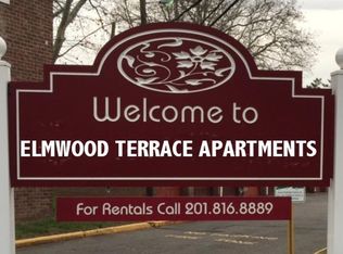 30 E 53rd St #A, Elmwood Park, NJ 07407