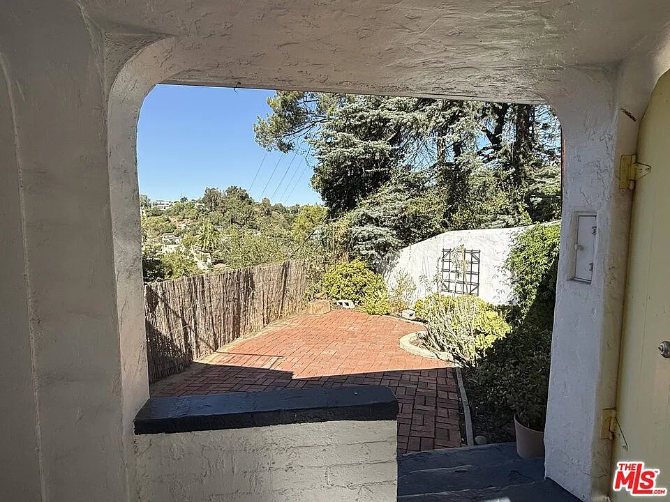 Studio, 1.0 bath, 750 sqft, $3,200 — Photo 4