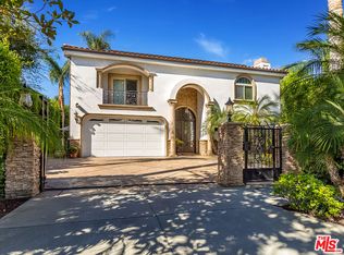 14703 Huston St, Sherman Oaks, CA 91403