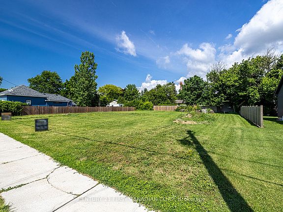 3rd image of 277848 Kerwood Rd
