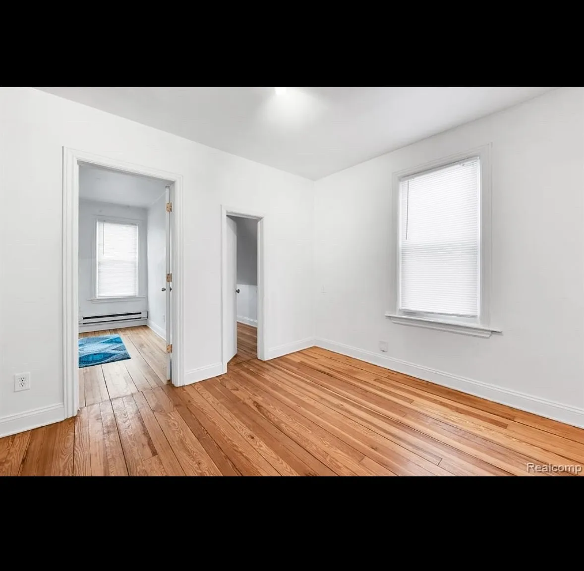 2 bed, 1.5 bath, 1200 sqft, $1,150 — Photo 4