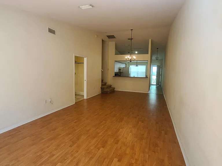 1018 Grand Hickory Cir — Photo 9