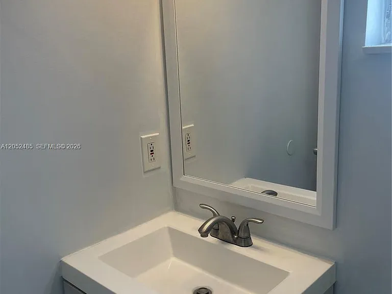 1830 Cleveland St #2 — Photo 6