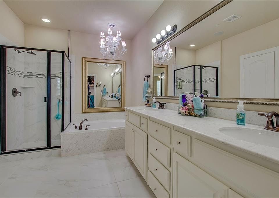 1st image of 4401 Riverview Dr