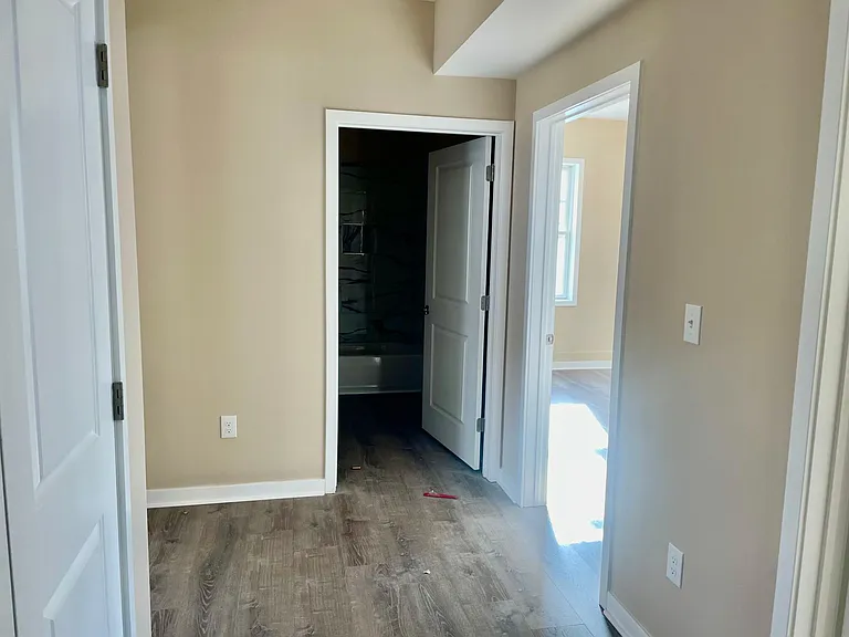 35 Brown St #35 — Photo 22