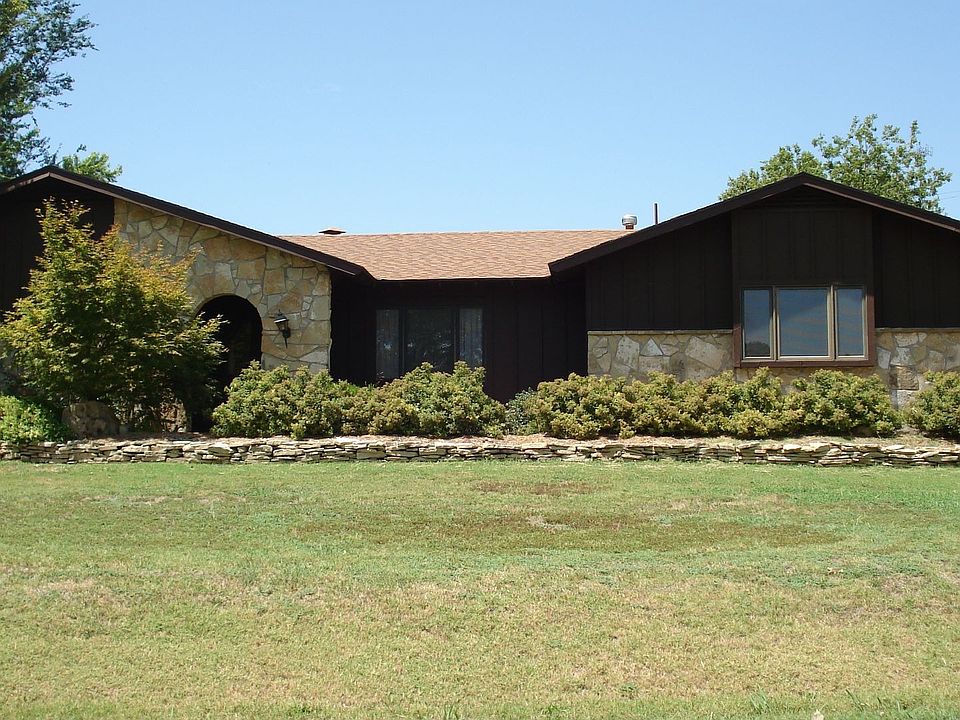1st image of 317 Cedar Lane Dr