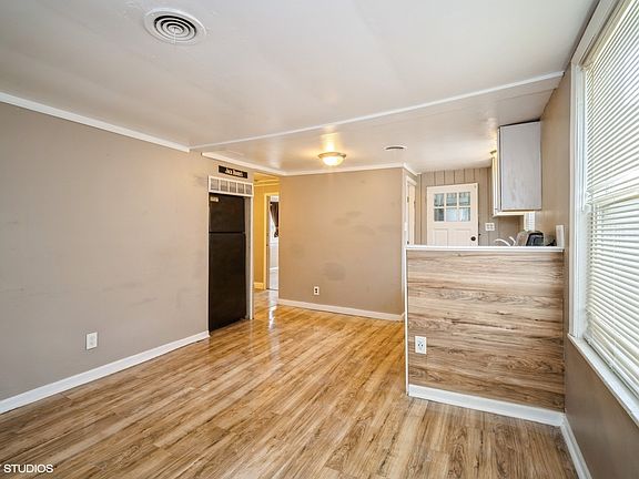 3rd image of 23525 W Briar Ter