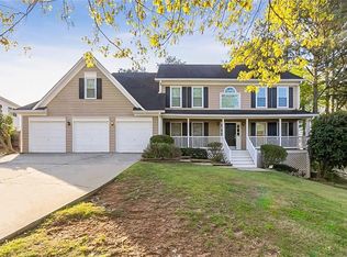 1060 Pebble Bend Dr, Grayson, GA