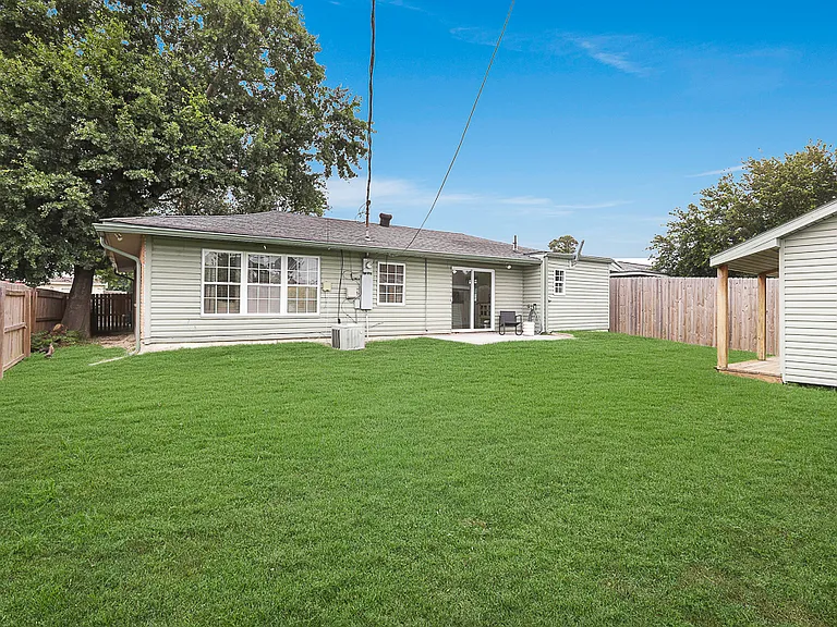 5716 Boutall St — Photo 14