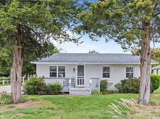 31 Fishermans Ave, Westerly, RI 02891