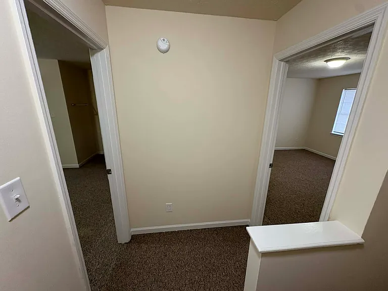 531 Lost Cir #D — Photo 11